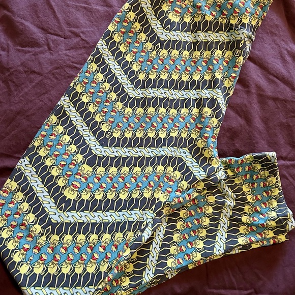 LuLaRoe Pants - LuLaRoe Patterned Leggings - Kermit the Frog 🐸 Tall and Curvy 16-22